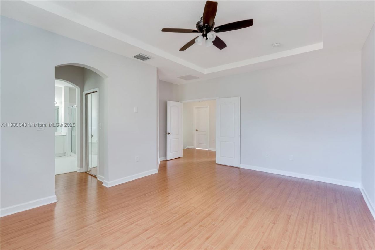 8450 NW 113th Psge, Doral, FL 33178 Photo