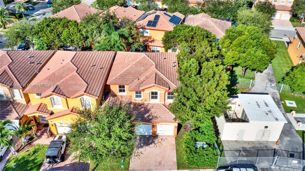 8450 NW 113th Psge, Doral, FL 33178 Photo