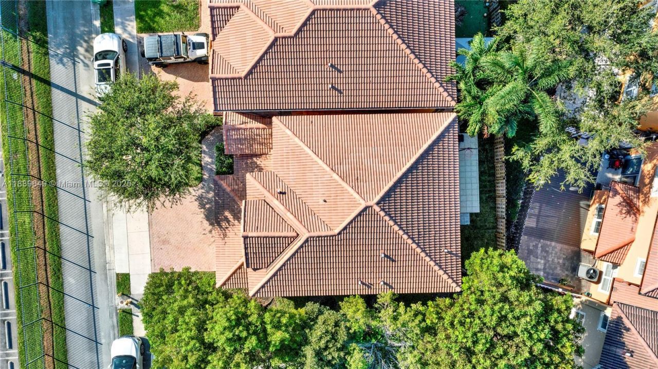 8450 NW 113th Psge, Doral, FL 33178 Photo