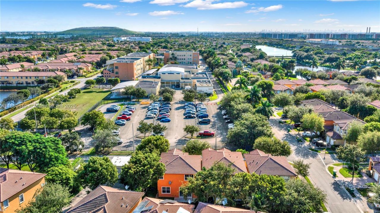 8450 NW 113th Psge, Doral, FL 33178 Photo