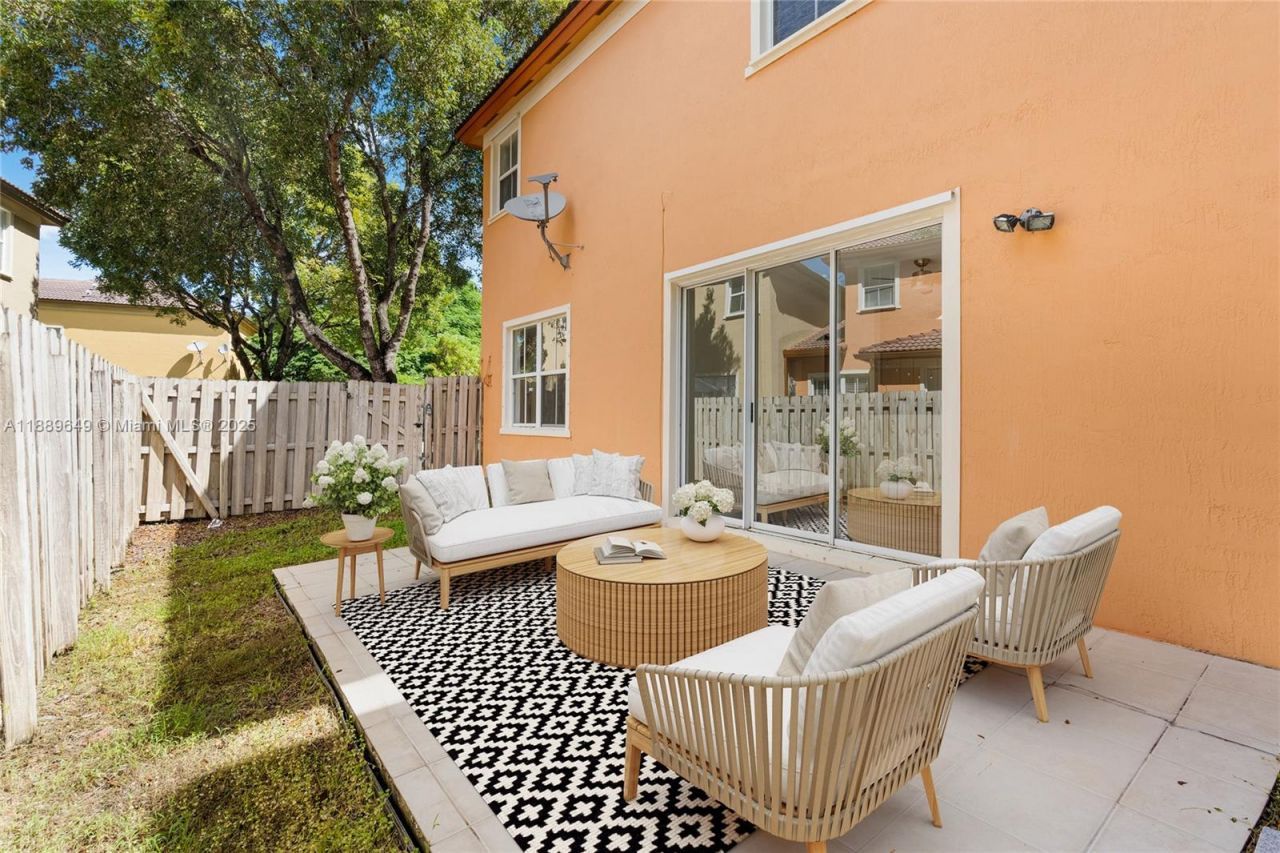 8450 NW 113th Psge, Doral, FL 33178 Photo