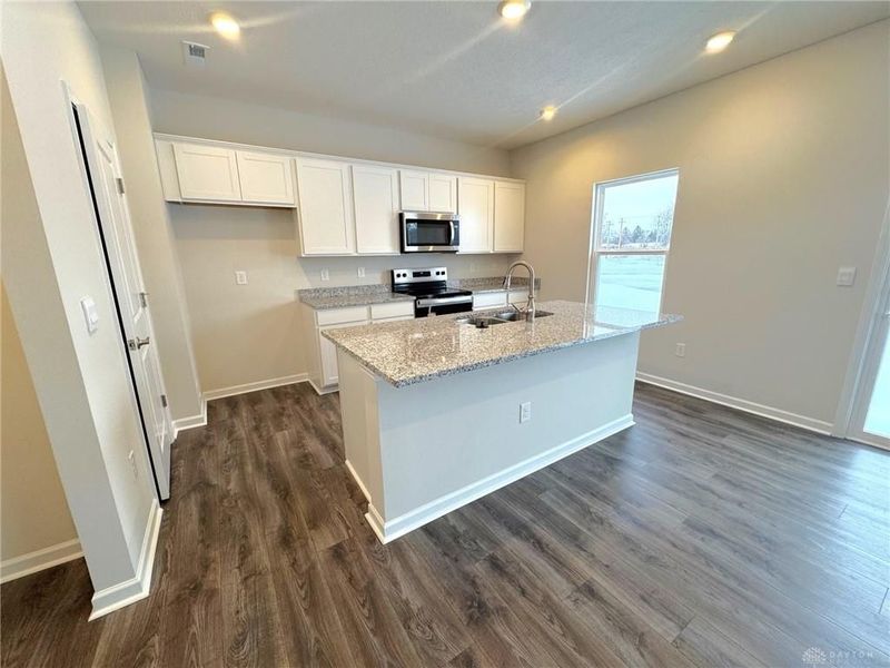 2216 Hackberry Street, Springfield, OH 45505 Photo 6