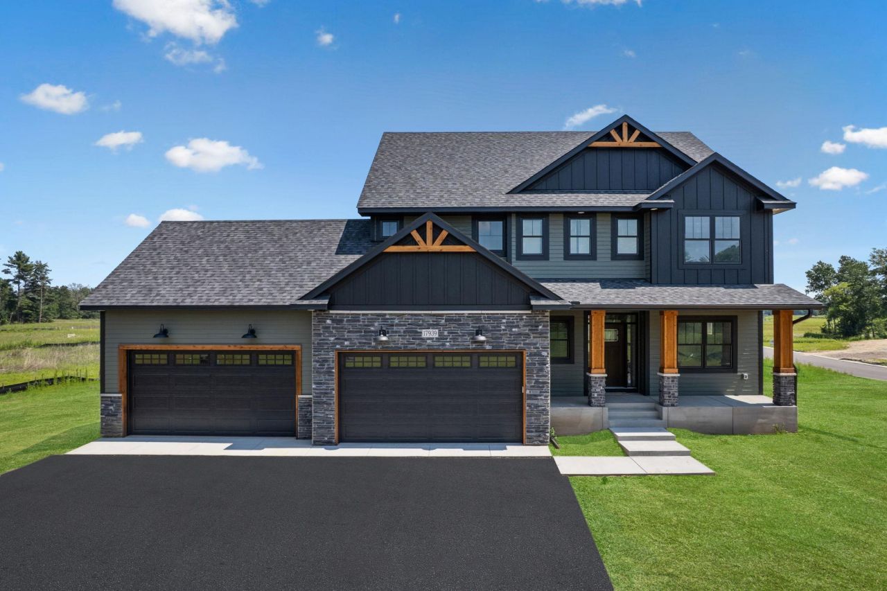 19750 Alamo Street, East Bethel, MN 55011