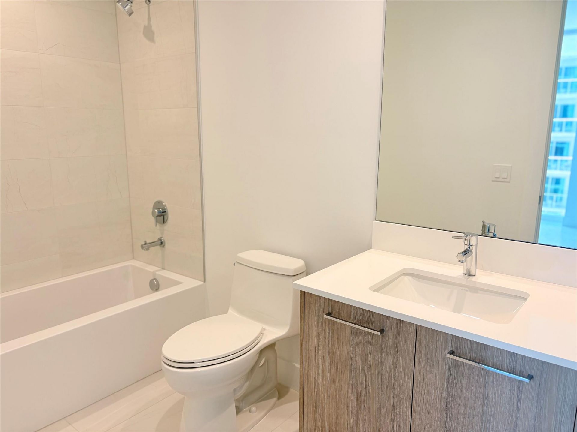 151 N Seabreeze Boulevard, Unit 0703-E, Fort Lauderdale, FL 33304 Photo