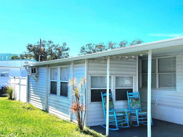 2304 NEW YORK AVENUE, BRADENTON, FL 34207
