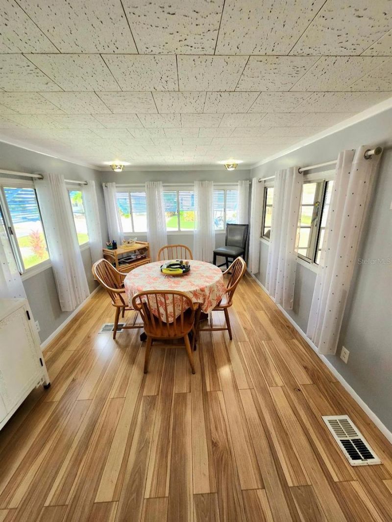 2304 New York Avenue, Bradenton, FL 34207 Photo