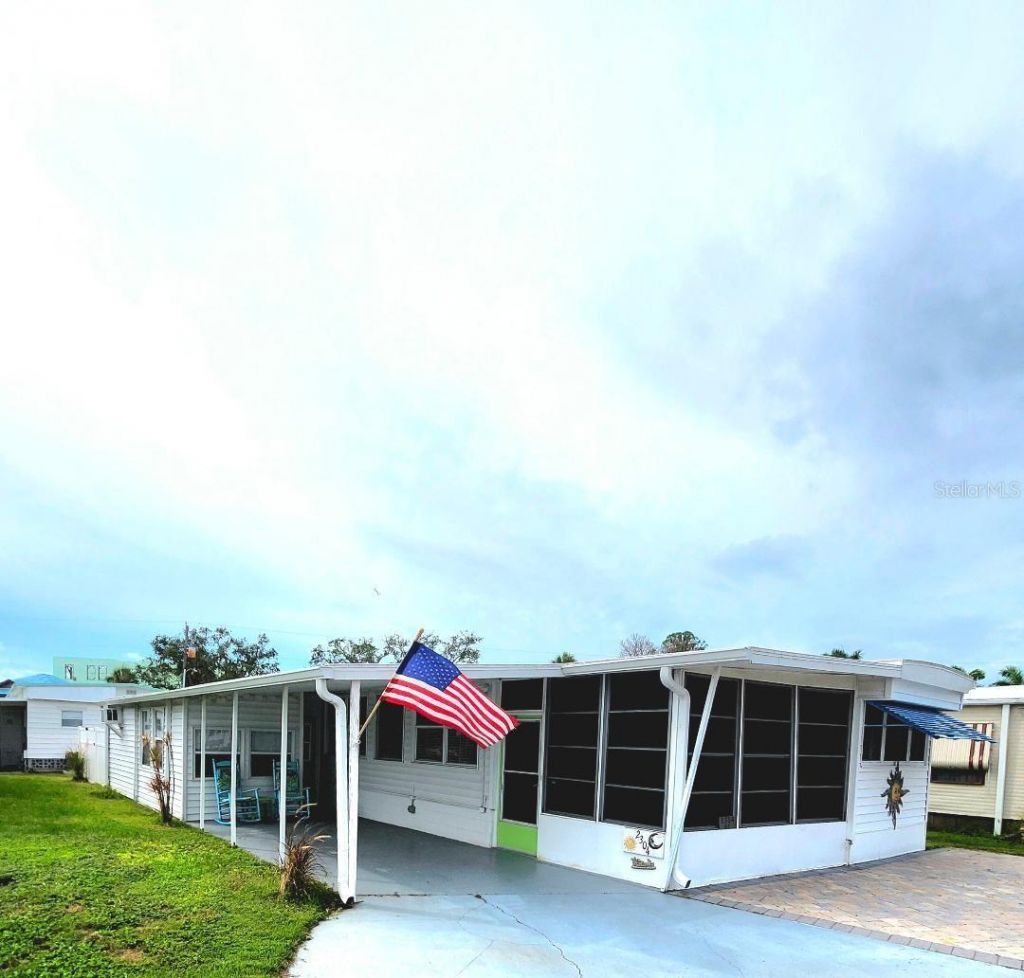 2304 New York Avenue, Bradenton, FL 34207 Photo