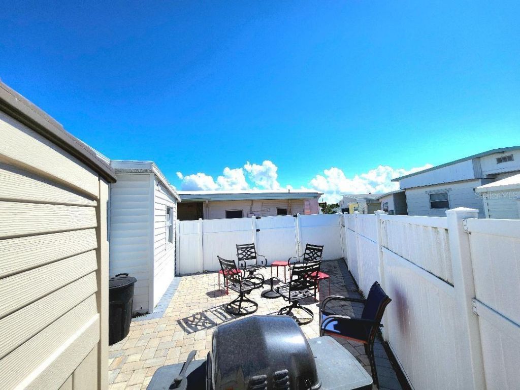 2304 New York Avenue, Bradenton, FL 34207 Photo