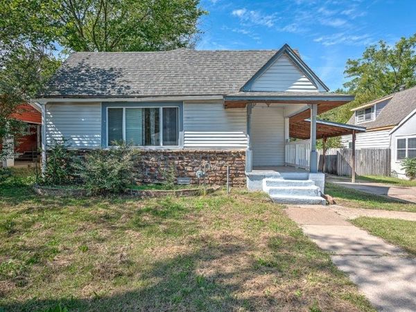 716 N Mt Olive Street , Siloam Springs, AR 72761