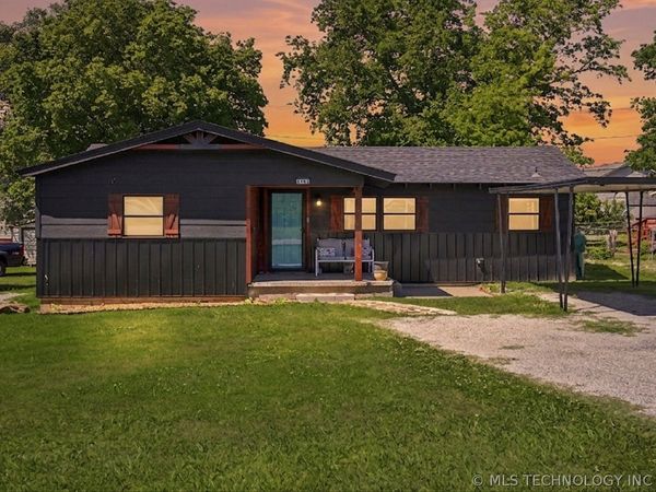 1137 E Perkins Avenue, Sapulpa, OK 74066