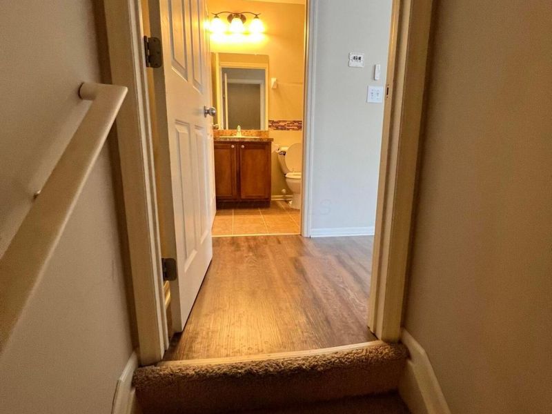 952 Hartford Village Boulevard, Columbus, OH 43228 Photo 15