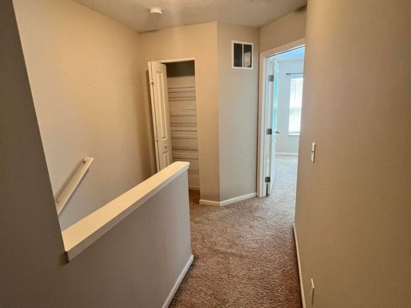 952 Hartford Village Boulevard, Columbus, OH 43228 Photo 26