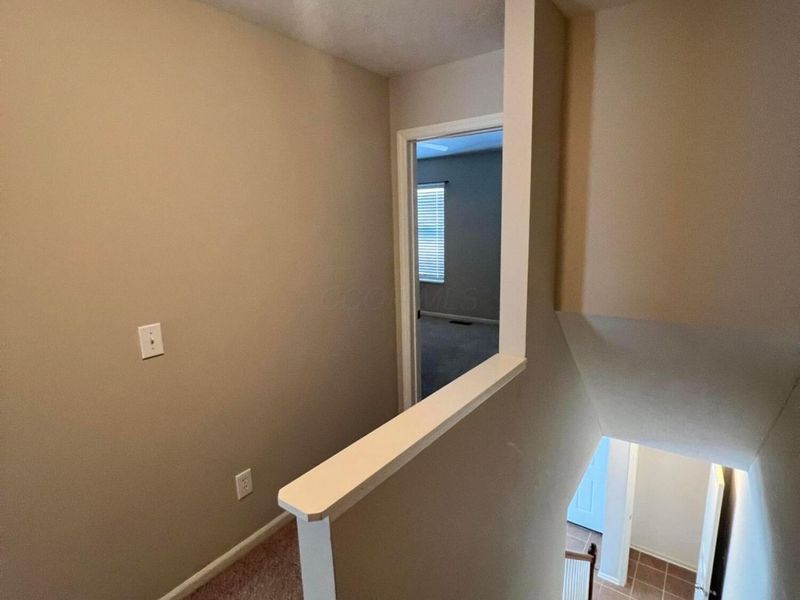 952 Hartford Village Boulevard, Columbus, OH 43228 Photo 27