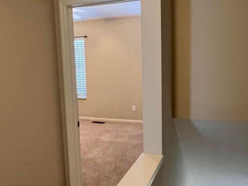 952 Hartford Village Boulevard, Columbus, OH 43228 Photo 28