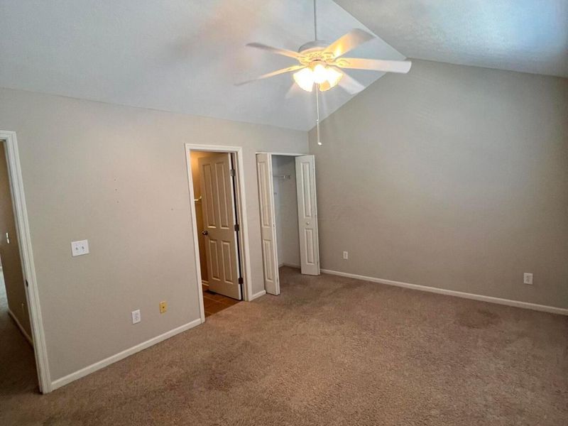 952 Hartford Village Boulevard, Columbus, OH 43228 Photo 32