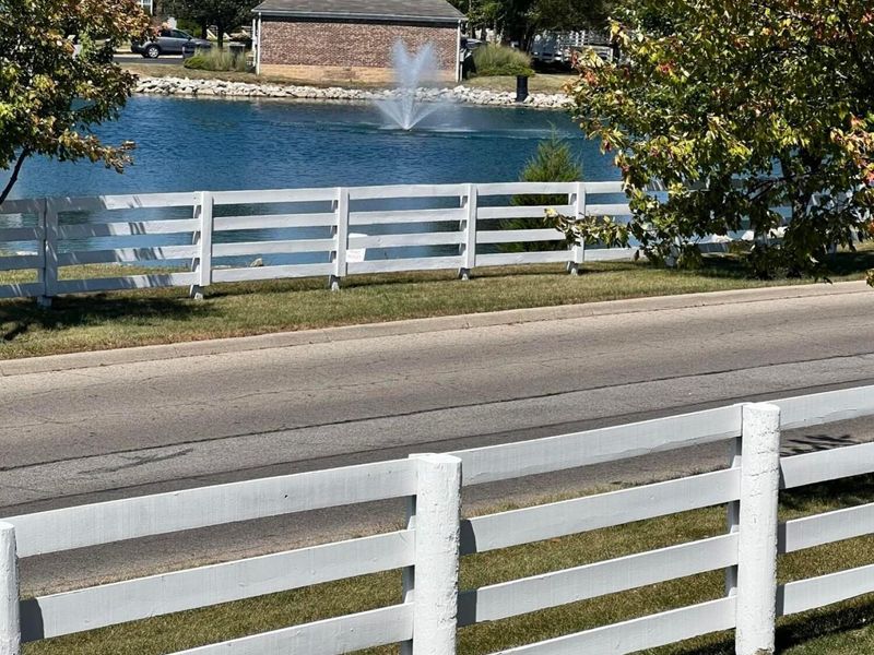 952 Hartford Village Boulevard, Columbus, OH 43228 Photo 4