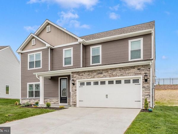 500 ABIGAIL AVENUE, WAYNESBORO, PA 17268