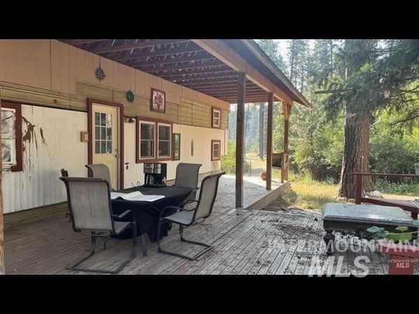 11 Lucky Circle, Garden Valley, ID 83622