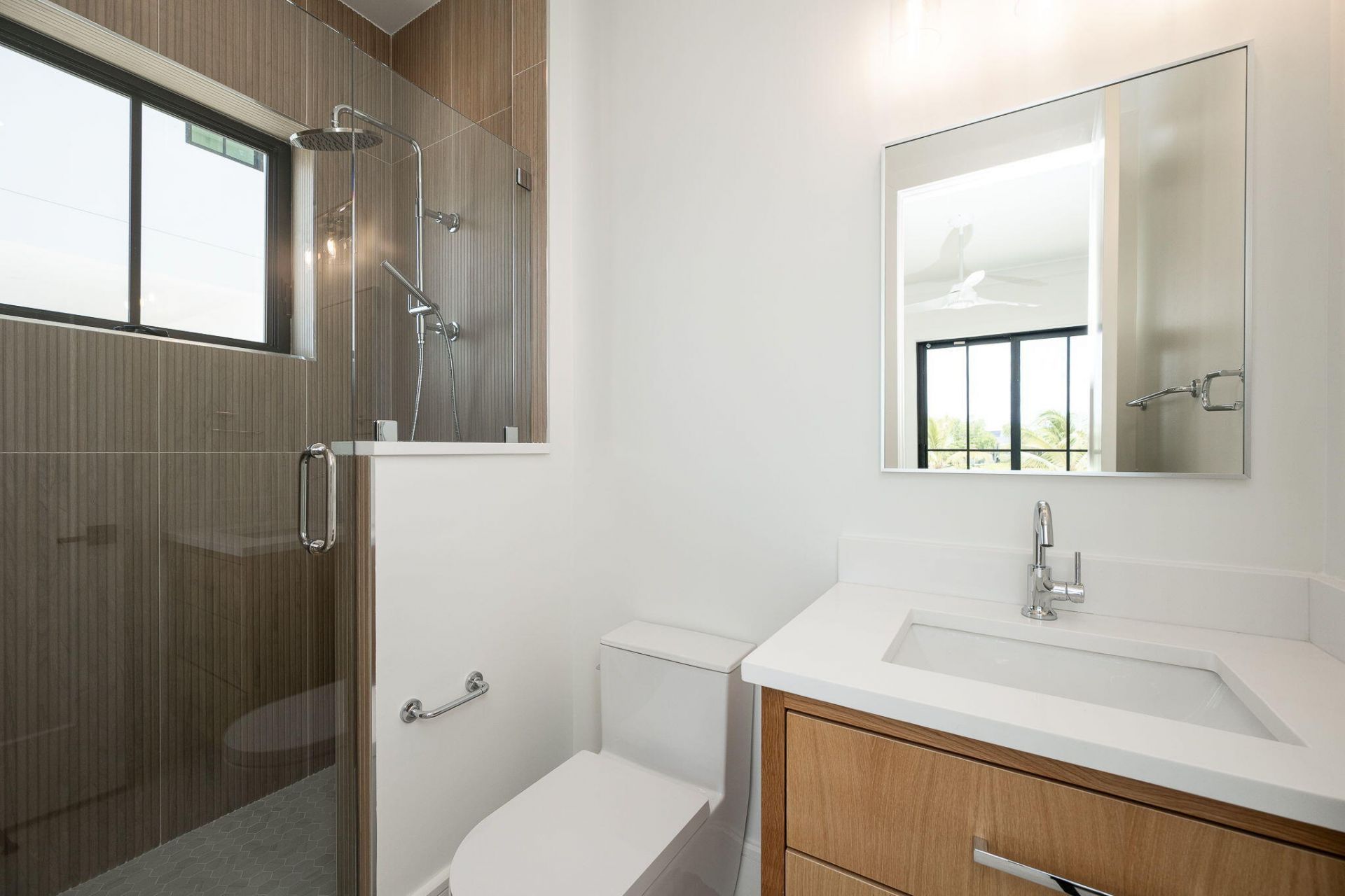 231 E Shore Drive, Unit 6, Summerland Key, FL 33042 Photo