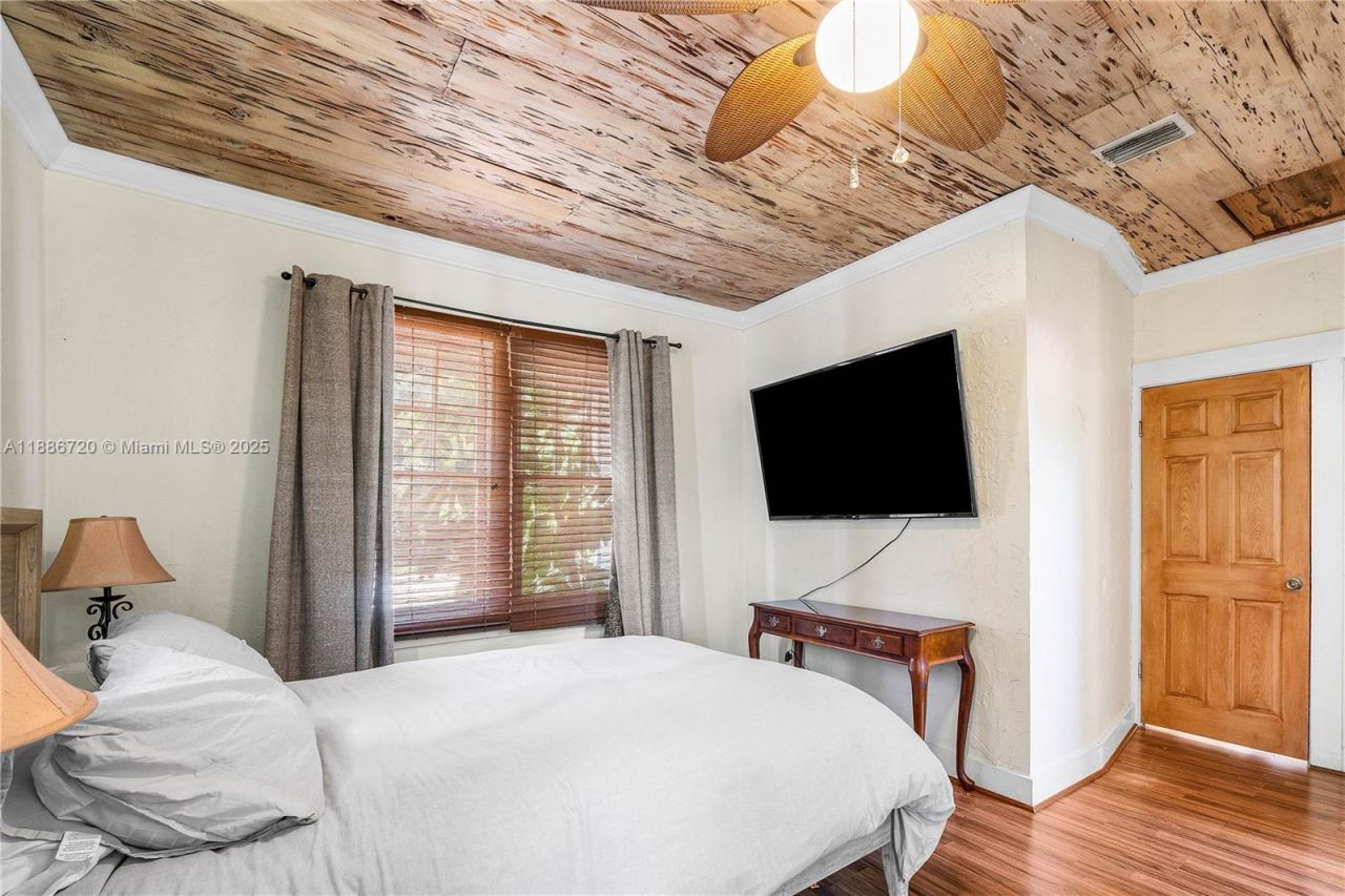 728 Newark St, West Palm Beach, FL 33401 Photo