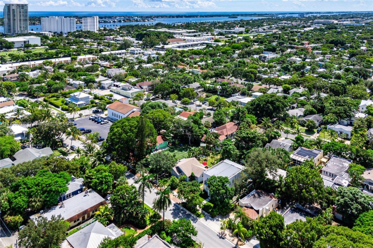 728 Newark St, West Palm Beach, FL 33401 Photo