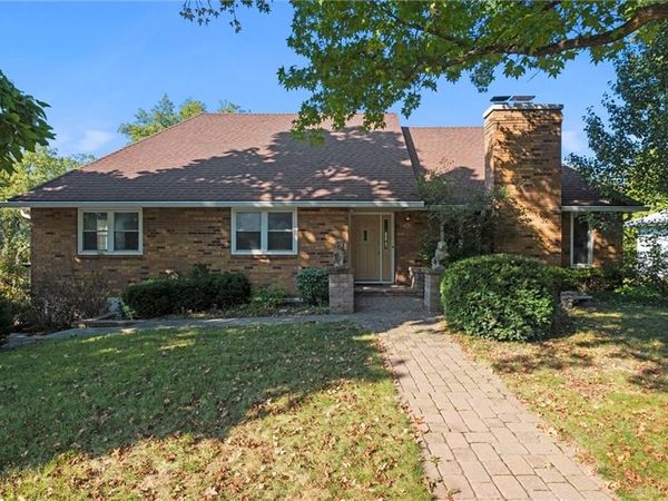 10930 N Miller Lane, Kansas City, KS 66109