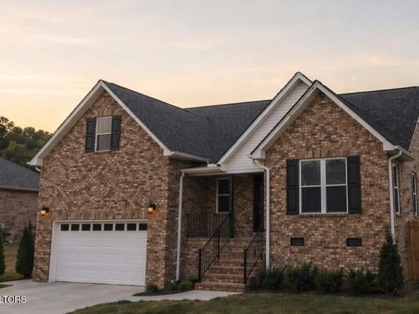 8017 Little Joe Rd, Powell, TN 37849