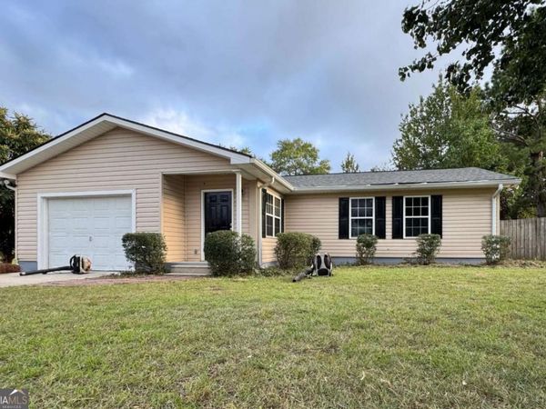 1621 Meadowood Drive, Waycross, GA 31503