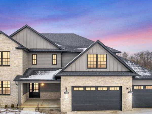 9480 Tall Grass Trail, St. John, IN 46373