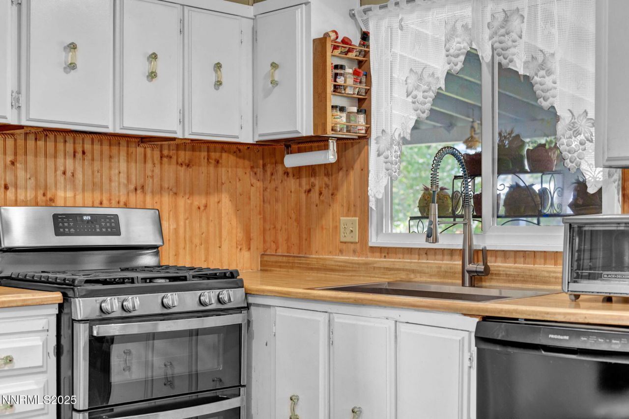 4000 Bobolink Circle, Reno, NV 89508 Photo