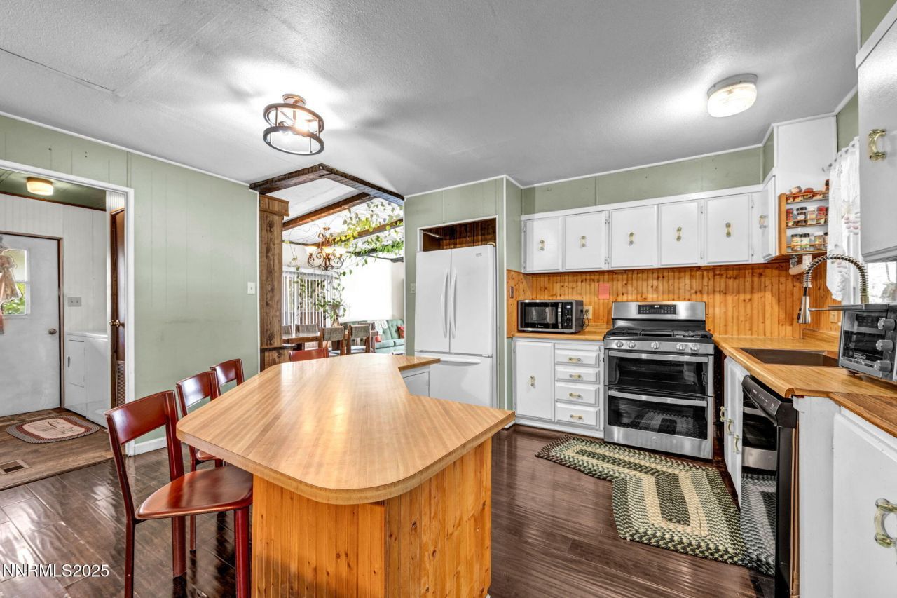 4000 Bobolink Circle, Reno, NV 89508 Photo