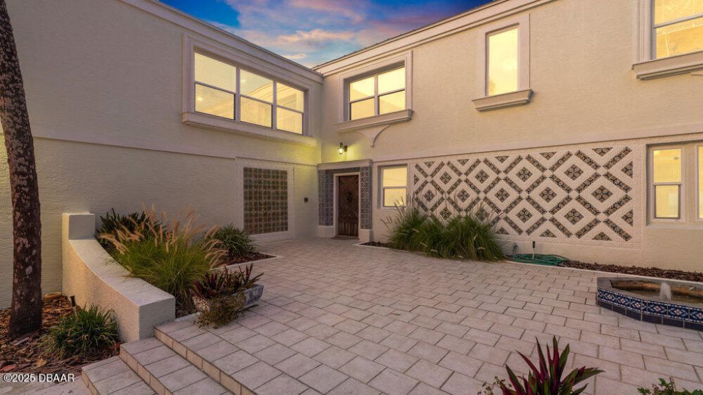 285 Ocean Shore Boulevard, Ormond Beach, FL 32176 Photo