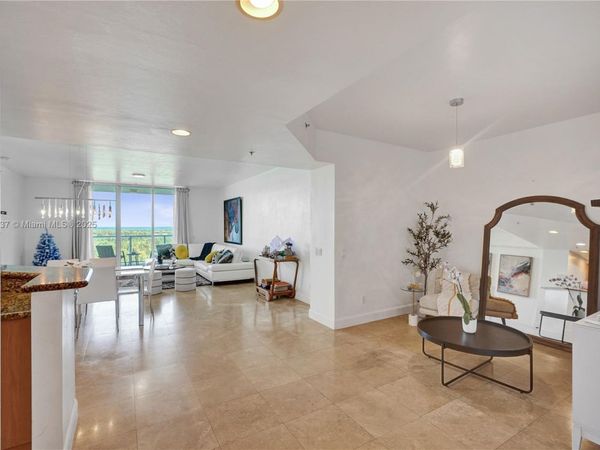 14951 Royal Oaks Ln, Unit 1704, North Miami, FL 33181