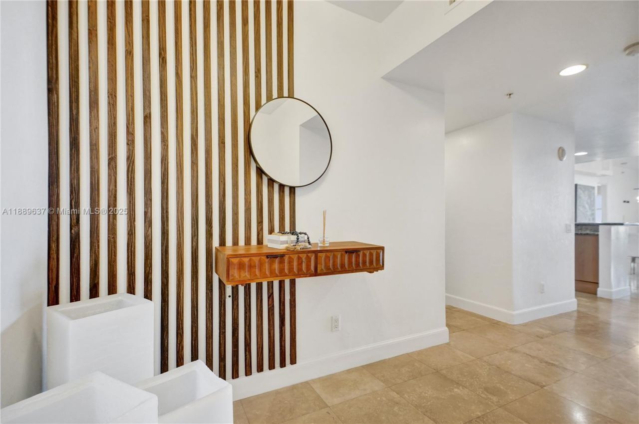 14951 Royal Oaks Ln, Unit 1704, North Miami, FL 33181 Photo