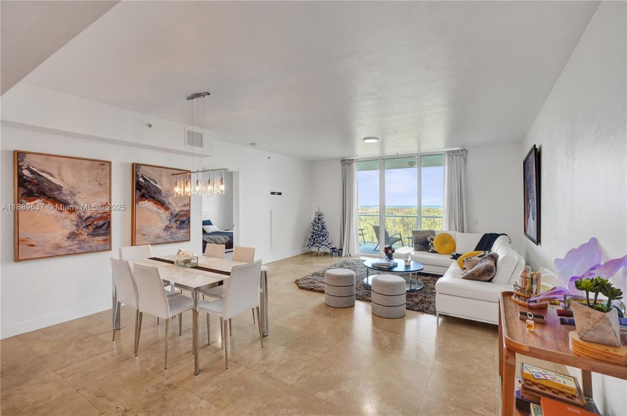 14951 Royal Oaks Ln, Unit 1704, North Miami, FL 33181 Photo