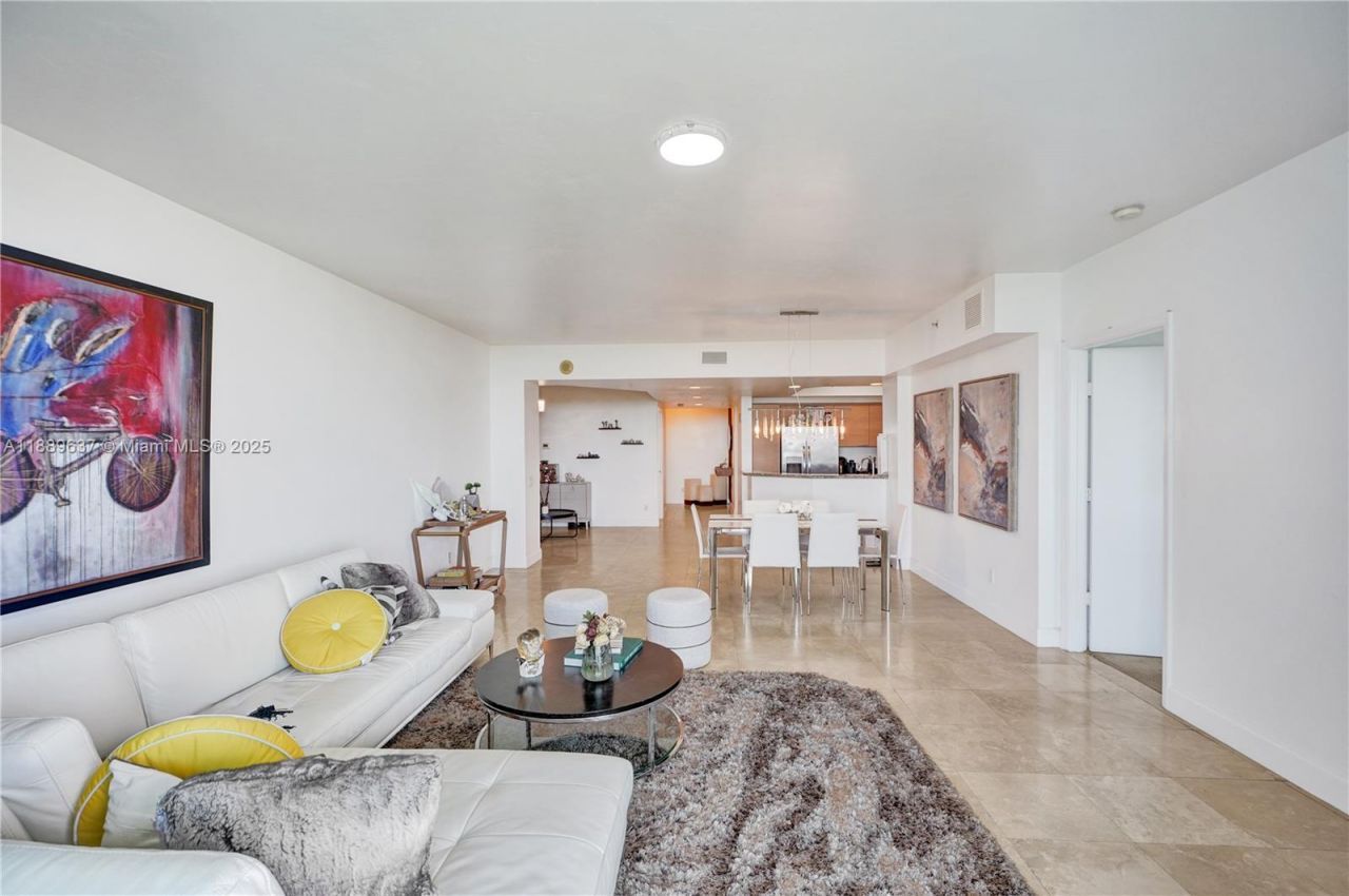 14951 Royal Oaks Ln, Unit 1704, North Miami, FL 33181 Photo