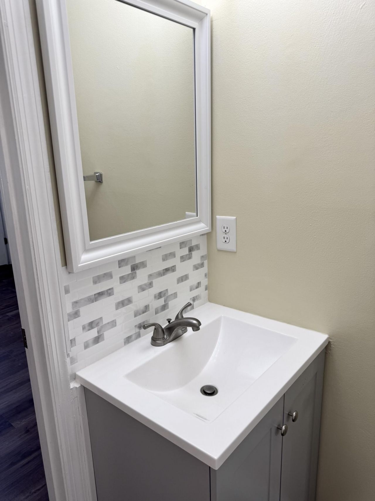 1910 Tropicana Road Photo 9