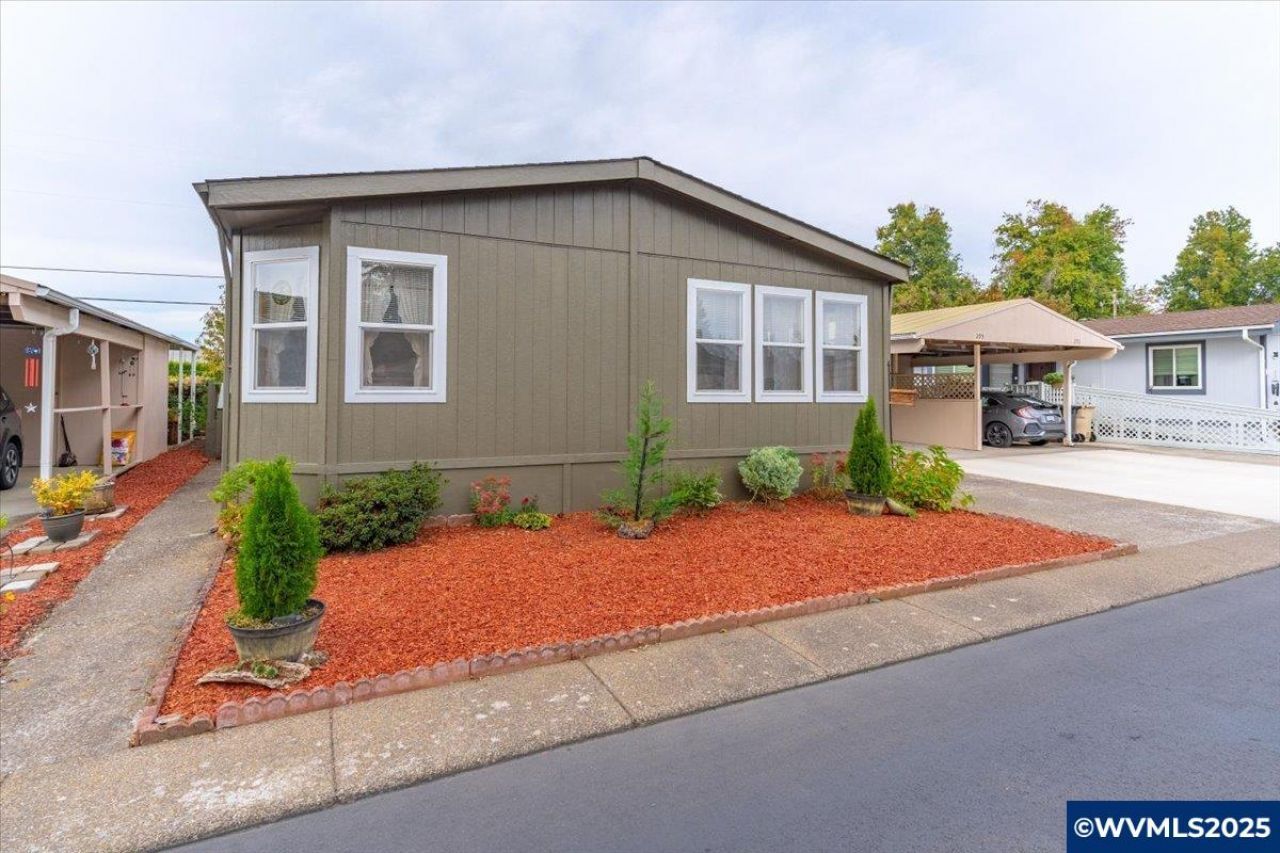 300 SE Lacreole #295 Dr, Dallas, OR 97338 Main Photo