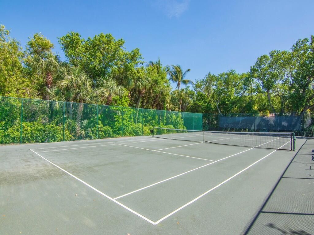601 N Swim Club Drive, Unit Phb, Indian River Shores, FL 32963 Photo