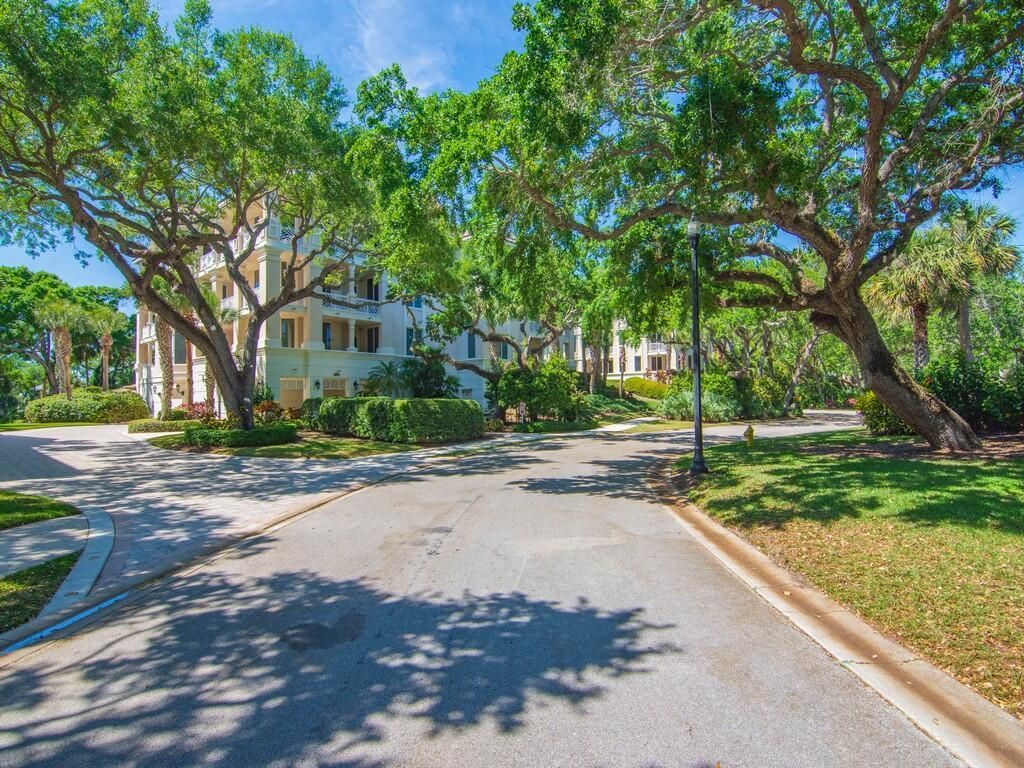 601 N Swim Club Drive, Unit Phb, Indian River Shores, FL 32963 Photo