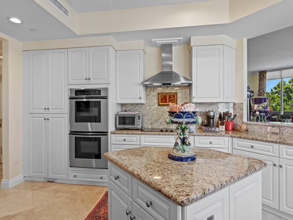 601 N Swim Club Drive, Unit Phb, Indian River Shores, FL 32963 Photo