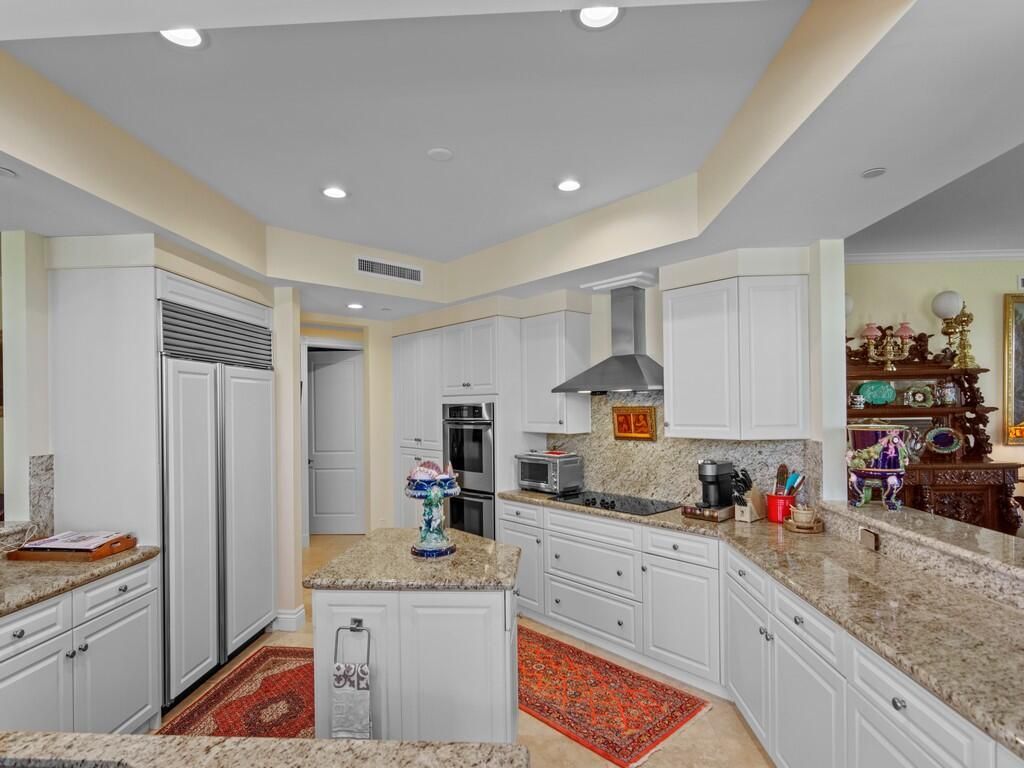 601 N Swim Club Drive, Unit Phb, Indian River Shores, FL 32963 Photo