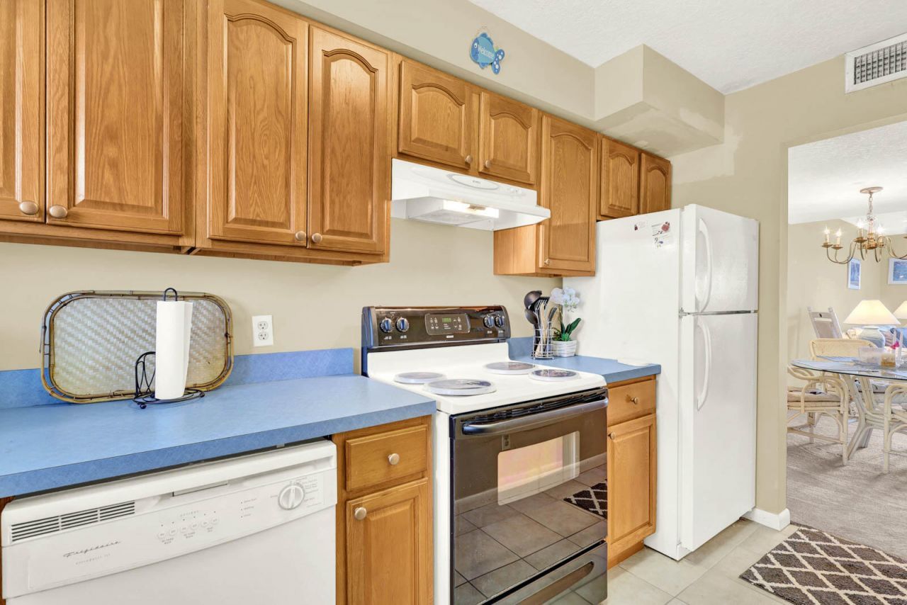 1300 Seaway Dr, Unit E 5, Fort Pierce, FL 34949 Photo