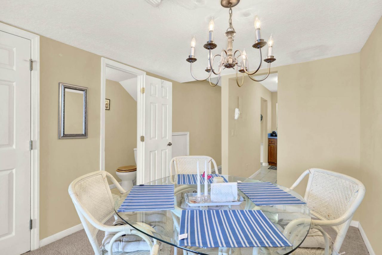 1300 Seaway Dr, Unit E 5, Fort Pierce, FL 34949 Photo