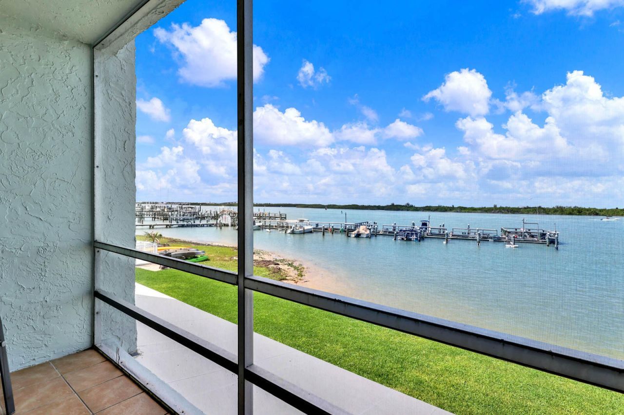 1300 Seaway Dr, Unit E 5, Fort Pierce, FL 34949 Photo