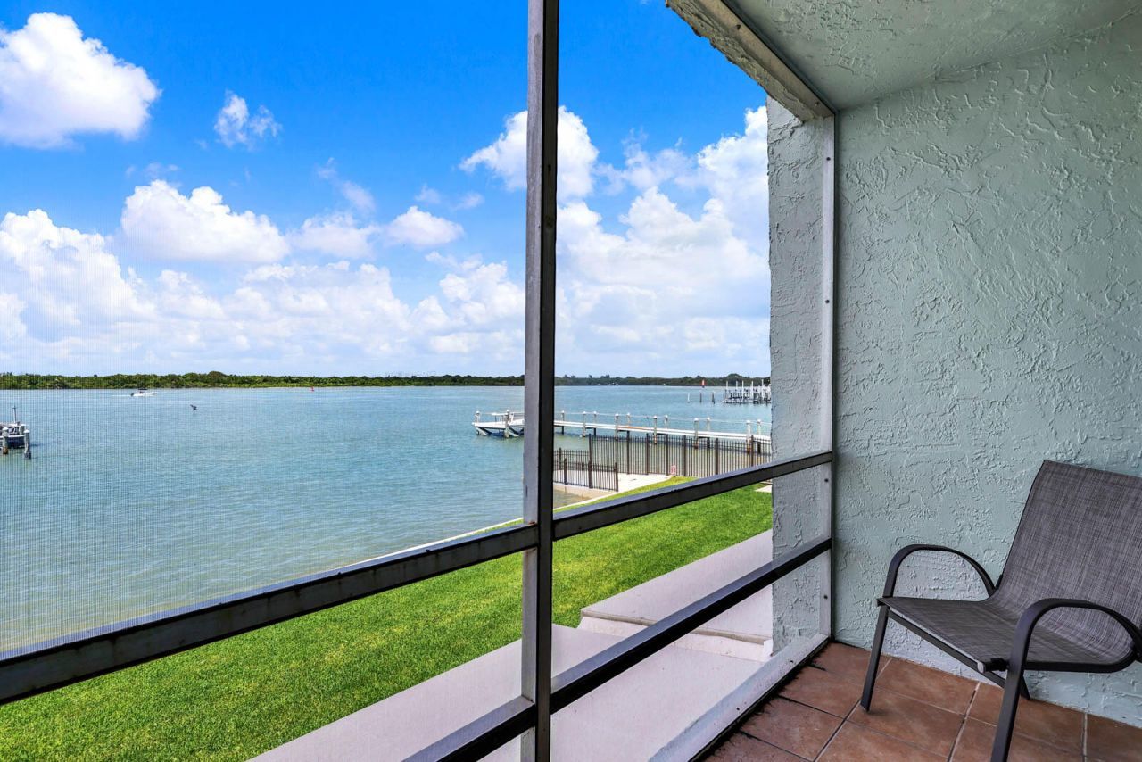 1300 Seaway Dr, Unit E 5, Fort Pierce, FL 34949 Photo