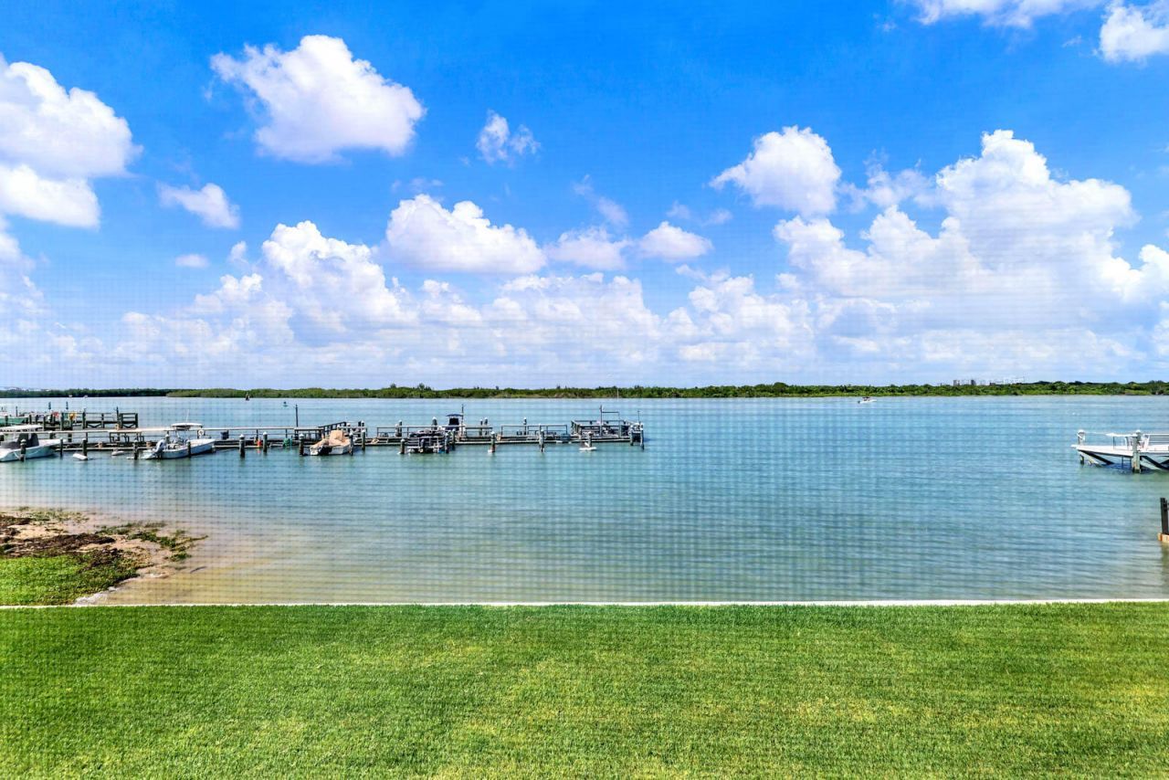 1300 Seaway Dr, Unit E 5, Fort Pierce, FL 34949 Photo