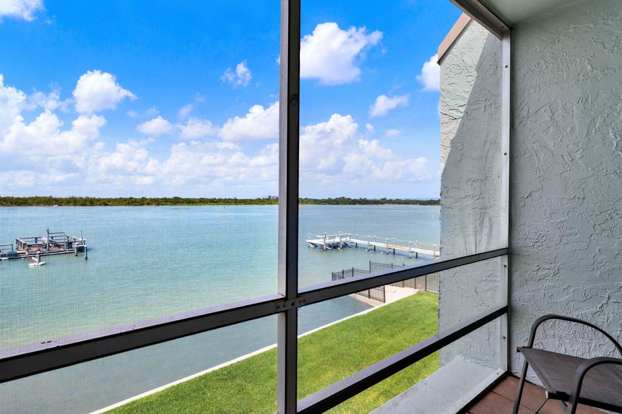 1300 Seaway Dr, Unit E 5, Fort Pierce, FL 34949 Photo