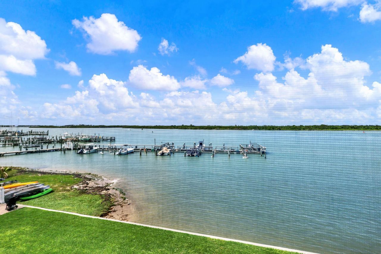 1300 Seaway Dr, Unit E 5, Fort Pierce, FL 34949 Photo