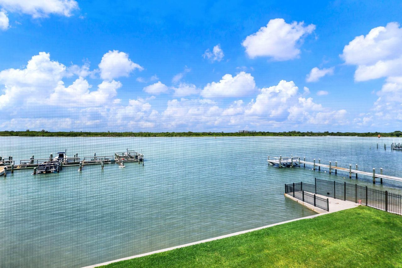 1300 Seaway Dr, Unit E 5, Fort Pierce, FL 34949 Photo